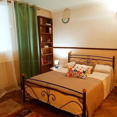 Romantic Apartment Ideal For Women! أثينا المظهر الخارجي الصورة