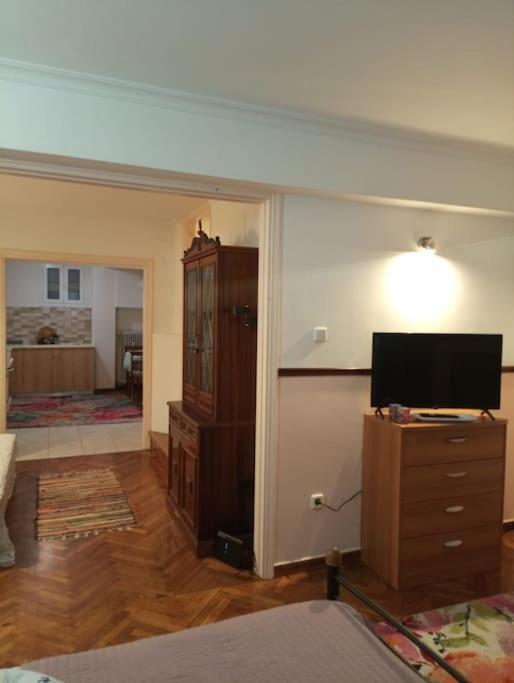 Romantic Apartment Ideal For Women! أثينا المظهر الخارجي الصورة