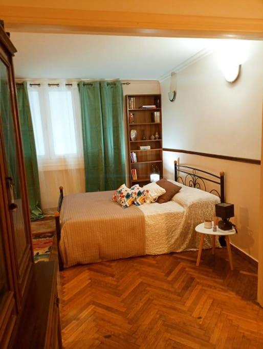 Romantic Apartment Ideal For Women! أثينا المظهر الخارجي الصورة